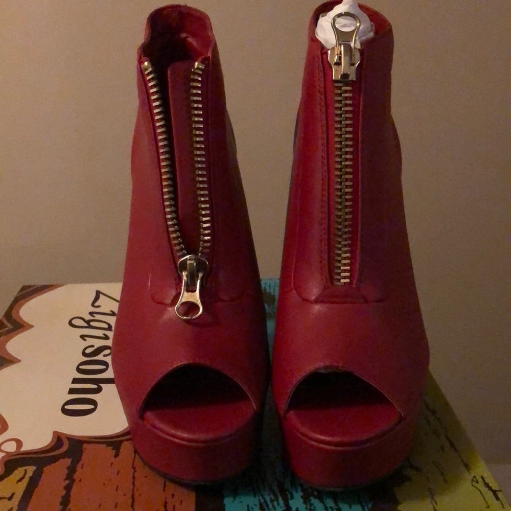 Vibrant Red Zigi Shoes